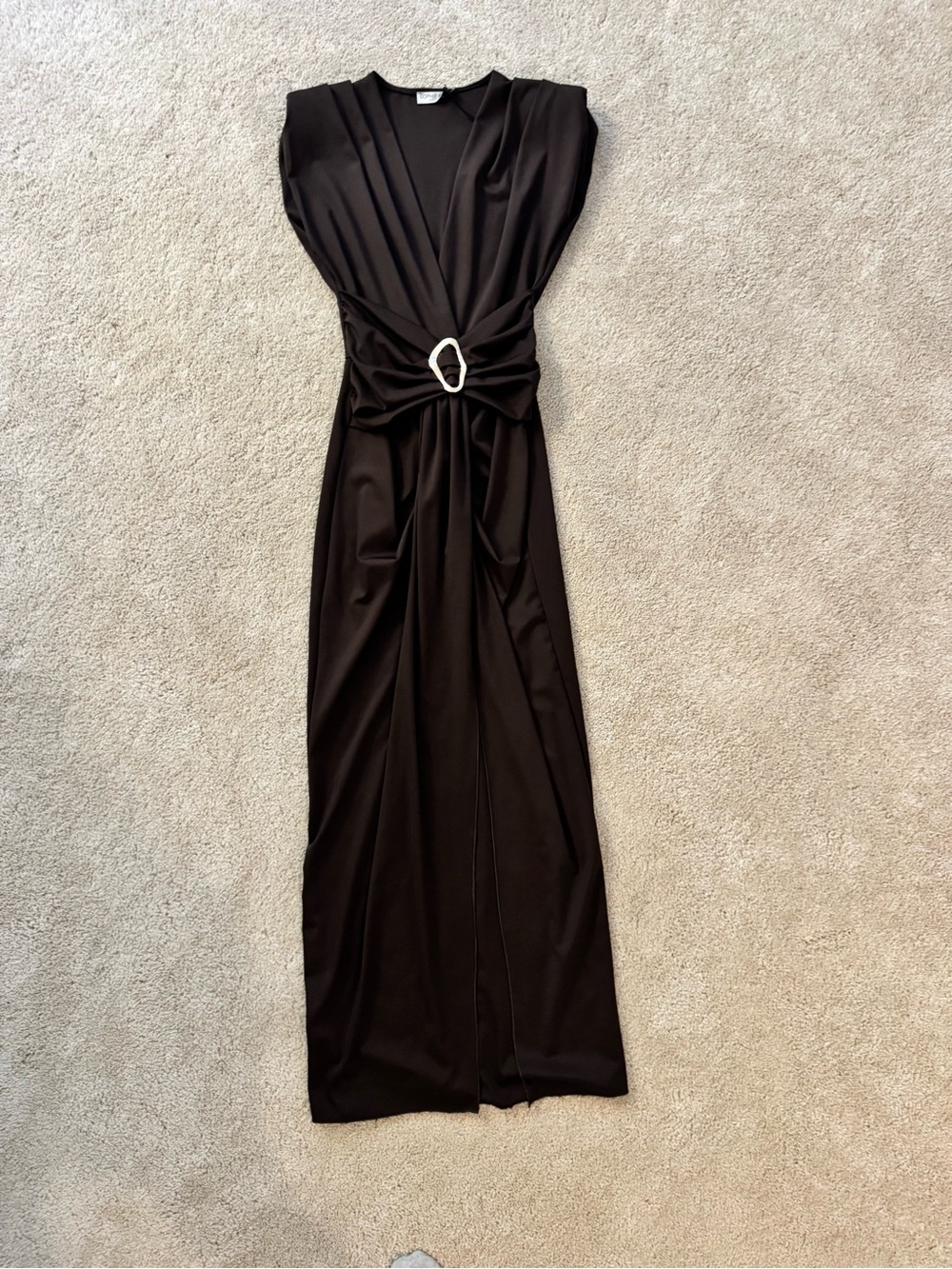 Elegant Brown Maxi Dress with Center Buckle